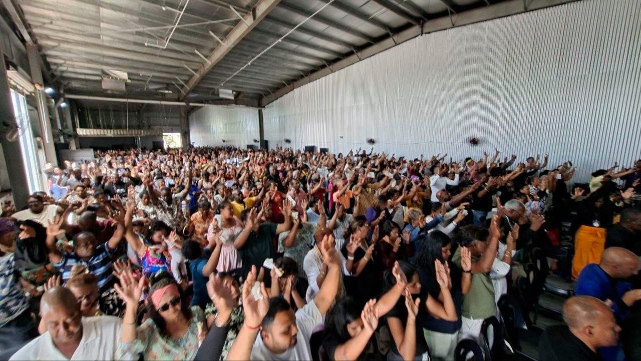 Une Présence Divine Inoubliable ce Dimanche 6 Septembre 2026 ! 13.png